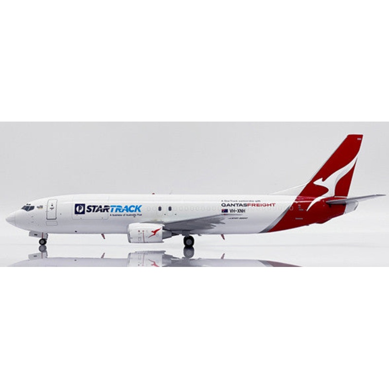 XX20394 | JC Wings 1:200 | Boeing 737-400SF Qantas Freight STARTRACK Reg: VH-XNH