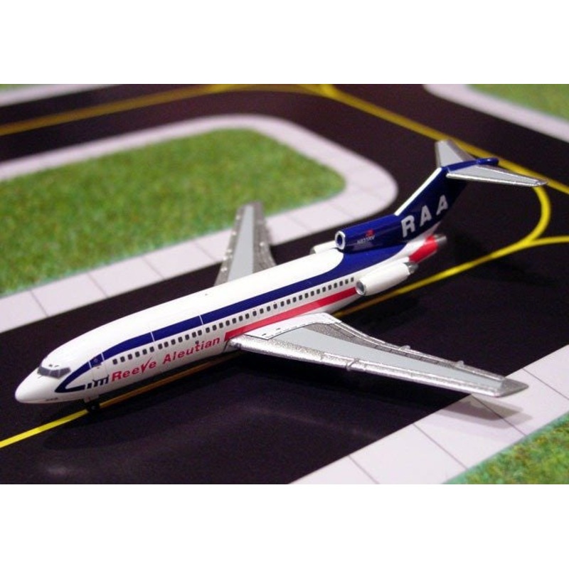 AC18088 | Aero Classics 1:400 | Boeing 727-100 Reeve Aleutian N831RV