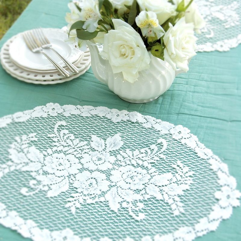 Victorian Rose Place Mat White