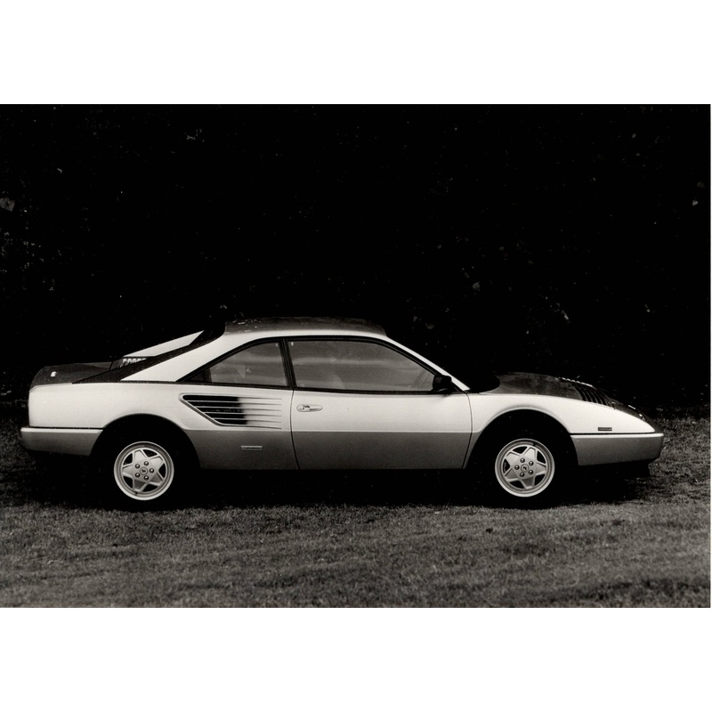 Ferrari Mondial 3.2 Press Photo by Pininfarina (n. 1037)