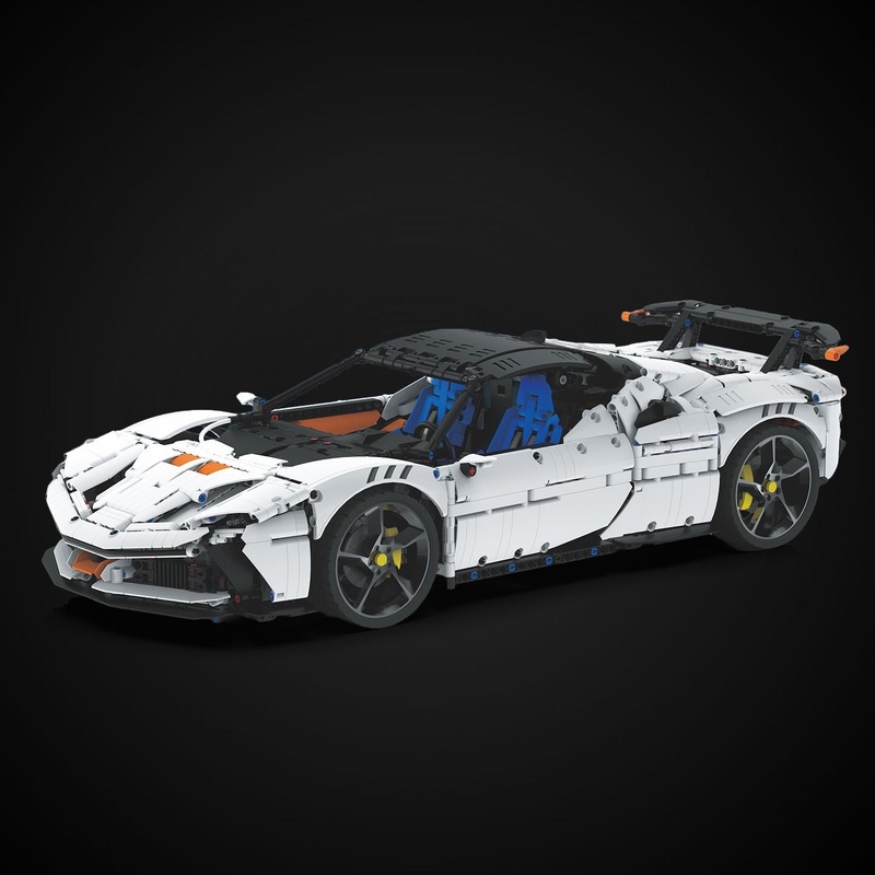 The Ultimate White Spec SF90 | 4204pcs