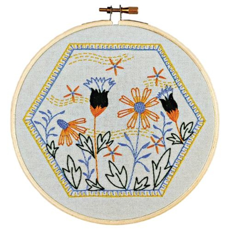 Summer Breeze Embroidery Kit DEKSMBZ