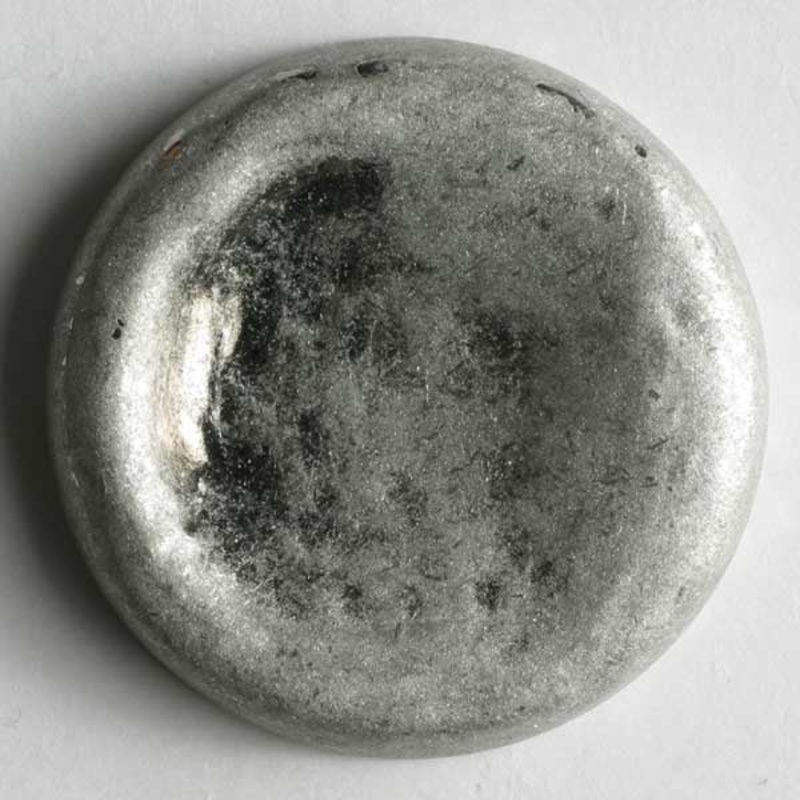 Antique Metal Buttons 2014 Tin 11/16 inch – 2 buttons