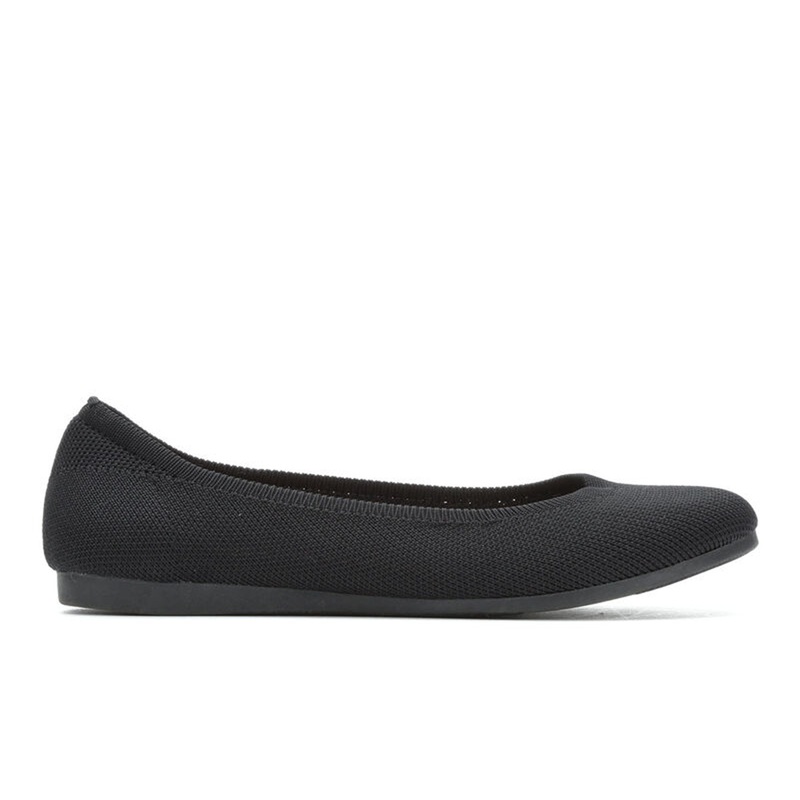 Women’s Apex Flat Black Dress Shoe 118152 Black 6.5 Medium