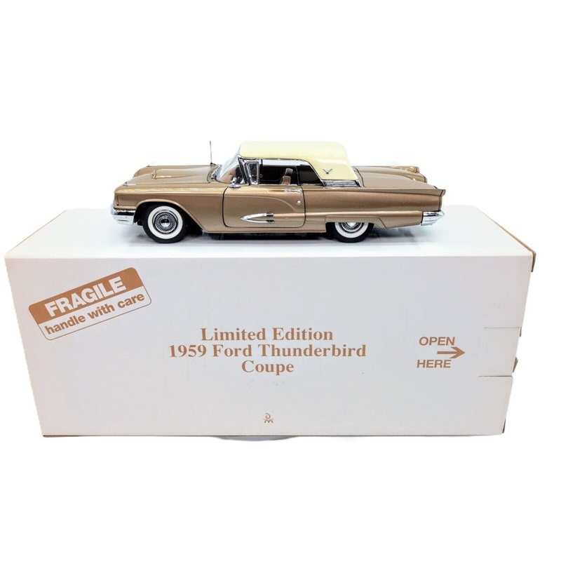 1/24 L.E 1959 Ford Thunderbird Coupe Diecast Model Rare Color Danbury Mint