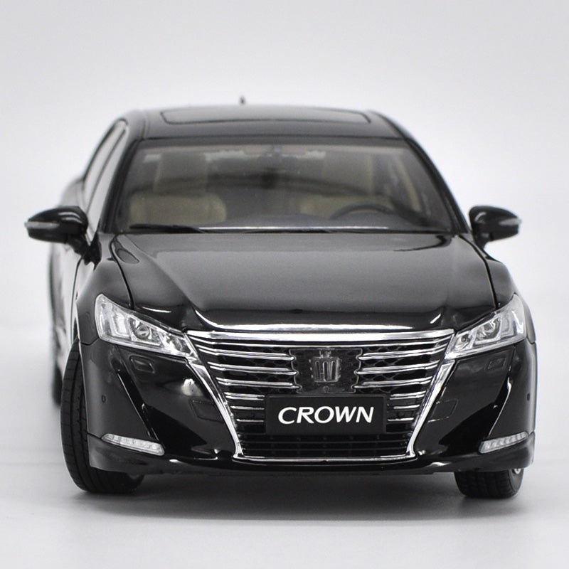 Original Authorized Authentic 1:18 scale toyota Crown 2016 version classic Car Model for christmas/Birthday gift, collection Black