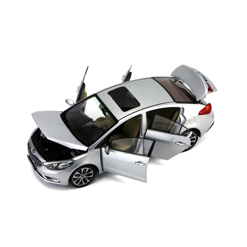 1/18 Scale Kia K3 Diecast Toy Car Model