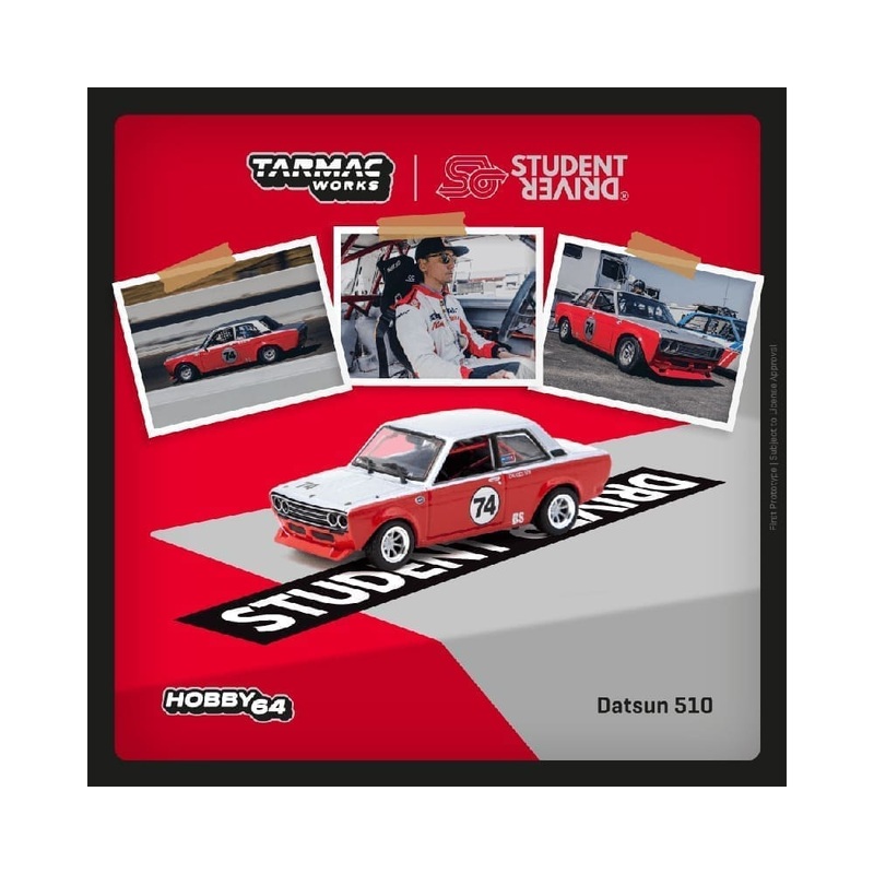 Tarmac Works 1:64 Student Driver Datsun 510 Trans-Am B-Sedan 2.5 Challenge 2023 Daniel Wu  Red  Hobby64
